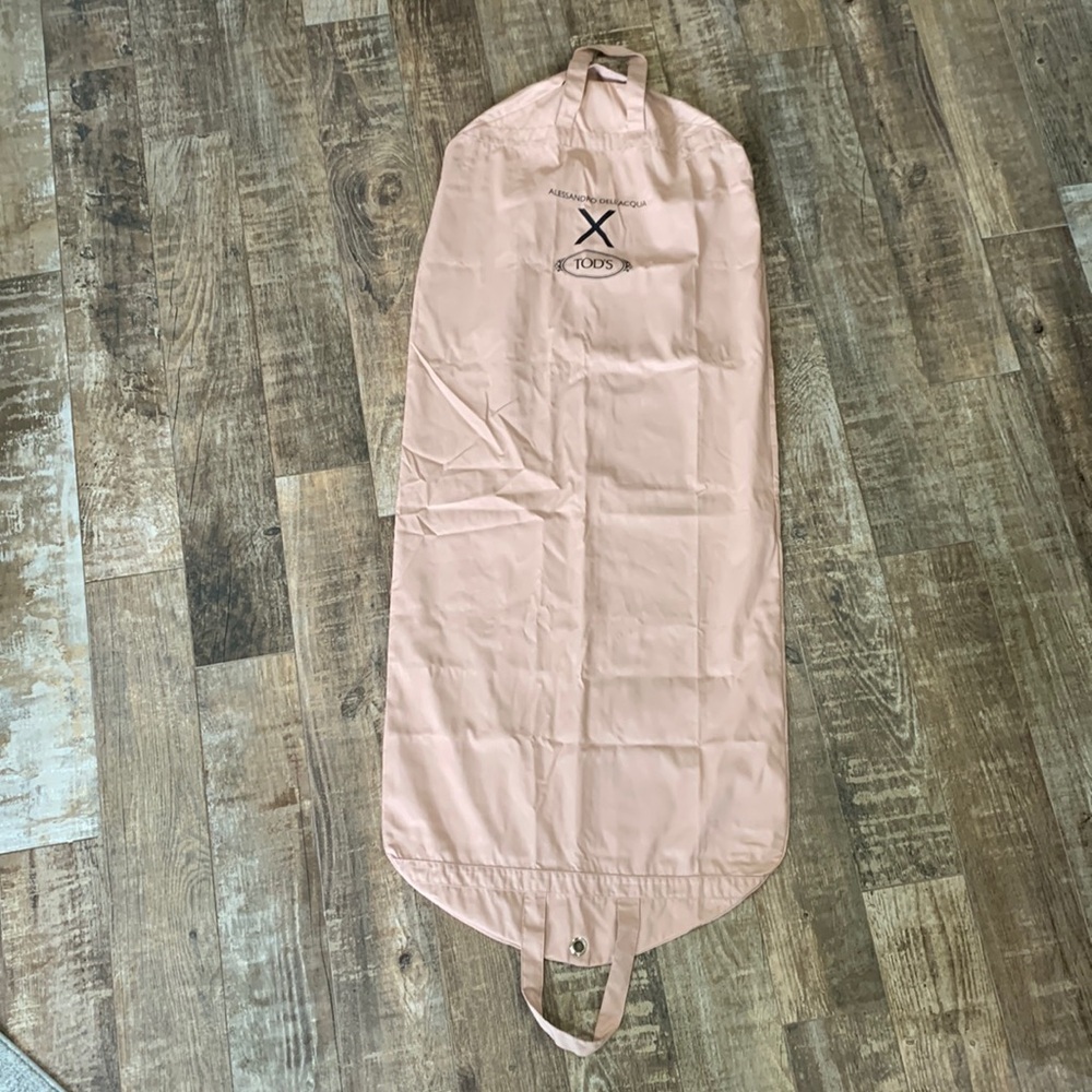 ALESSANDRO DELL’ACQUA X TOD’S SUIT BAG